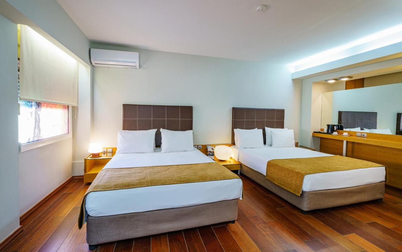Capsis Hotel Thessaloniki Exterior photo